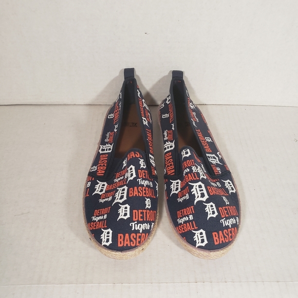 NWOT Women's Detroit Tigers Wordmark Espadrilles - Picture 2 of 5